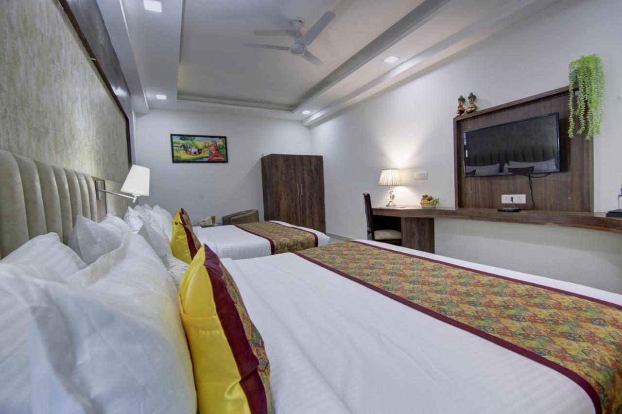 Hotel The Prithvi Near Delhi Airport Neu-Delhi Exterior foto