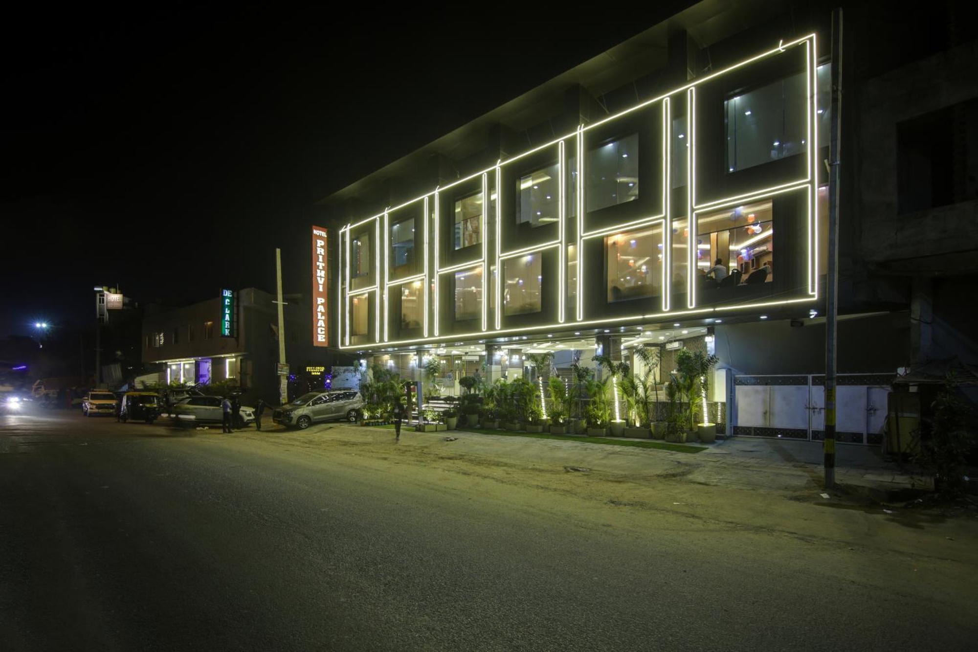Hotel The Prithvi Near Delhi Airport Neu-Delhi Exterior foto